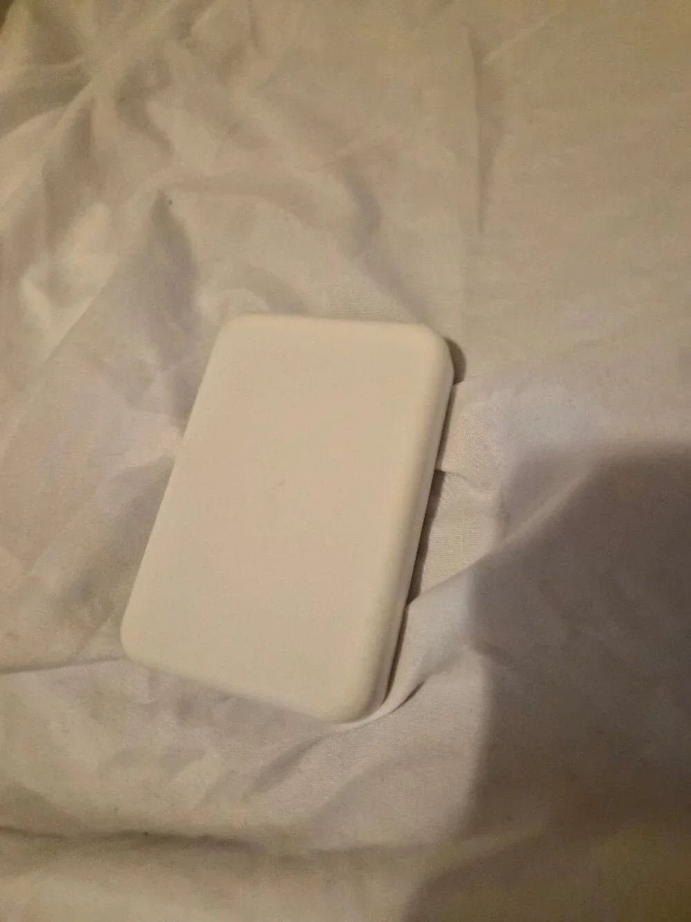 Apple MagSafe Battery Pack A2384 Portable Magnetic Wireless Charger - White